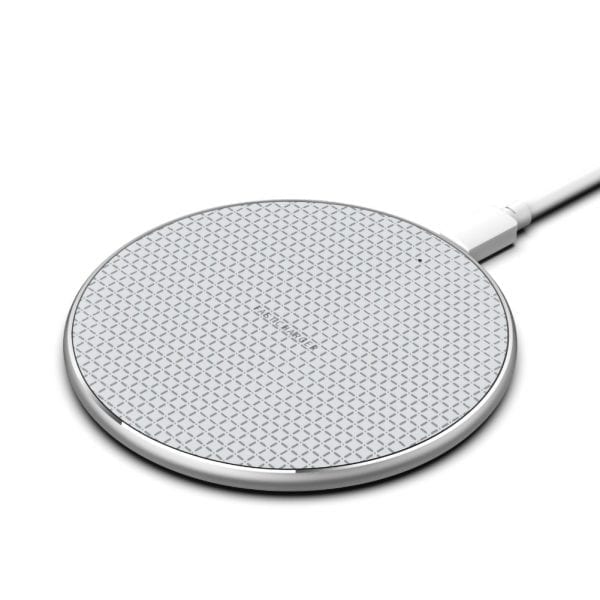 15W Wireless Fast Charging Pad β Sleek & Efficient